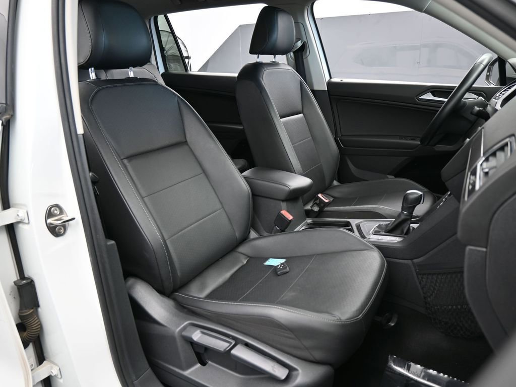 Used 2019 Volkswagen Tiguan SEL image 47