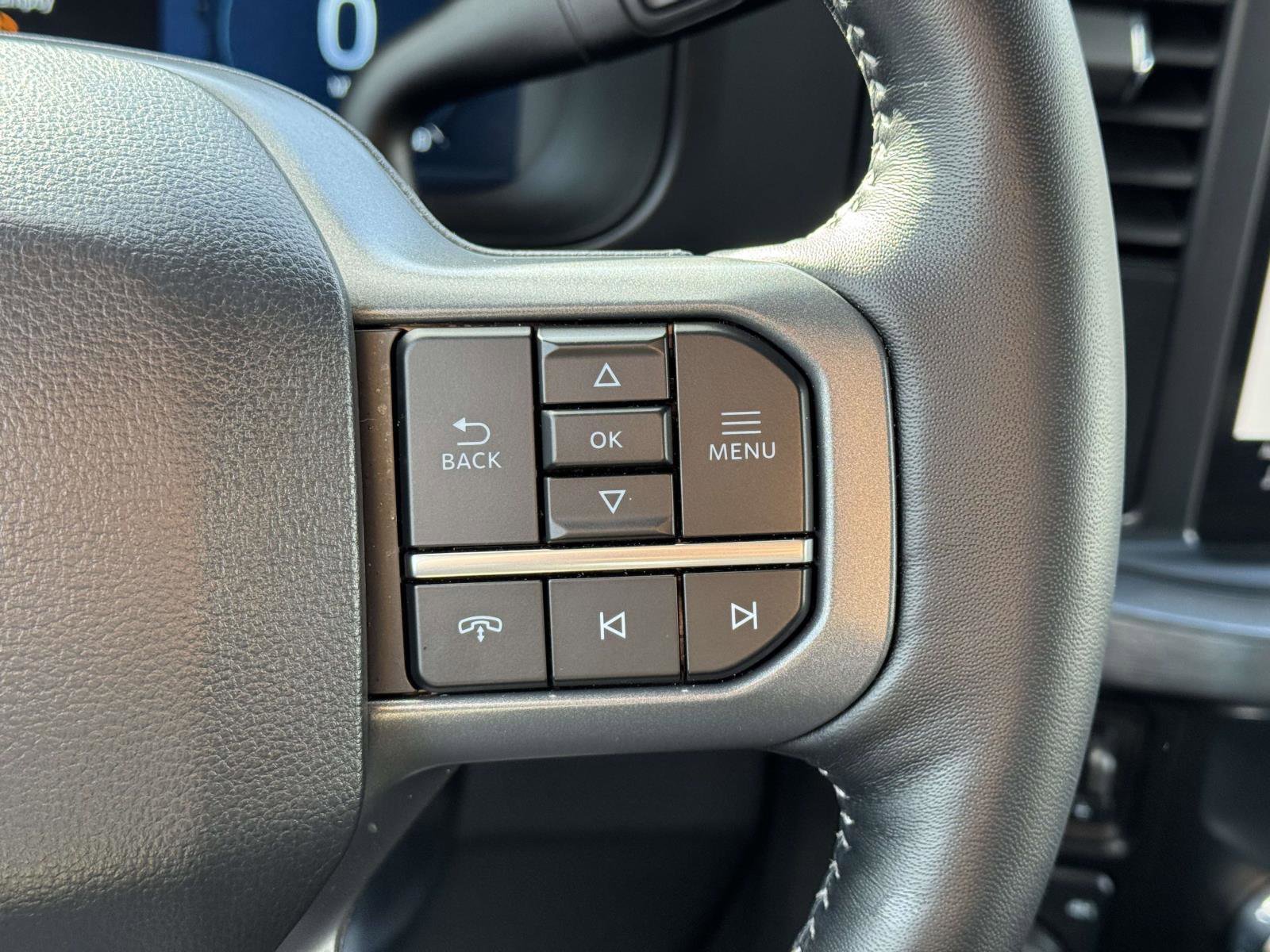 Used 2024 Ford F350 Lariat w/ Sport Appearance Package image 22