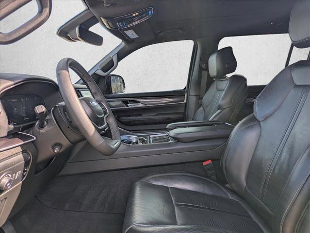 Used 2024 Jeep Wagoneer L 2WD w/ Premium Group I image 15