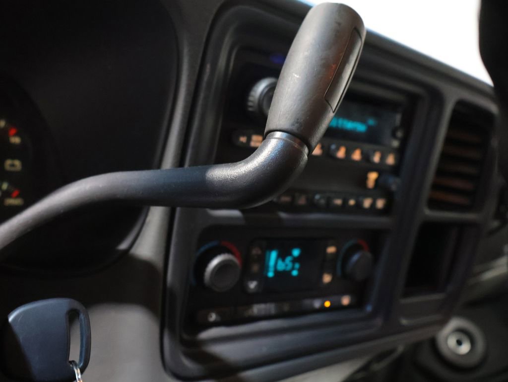Used 2006 GMC Sierra 1500 SLE w/ Light Duty Power Package image 29