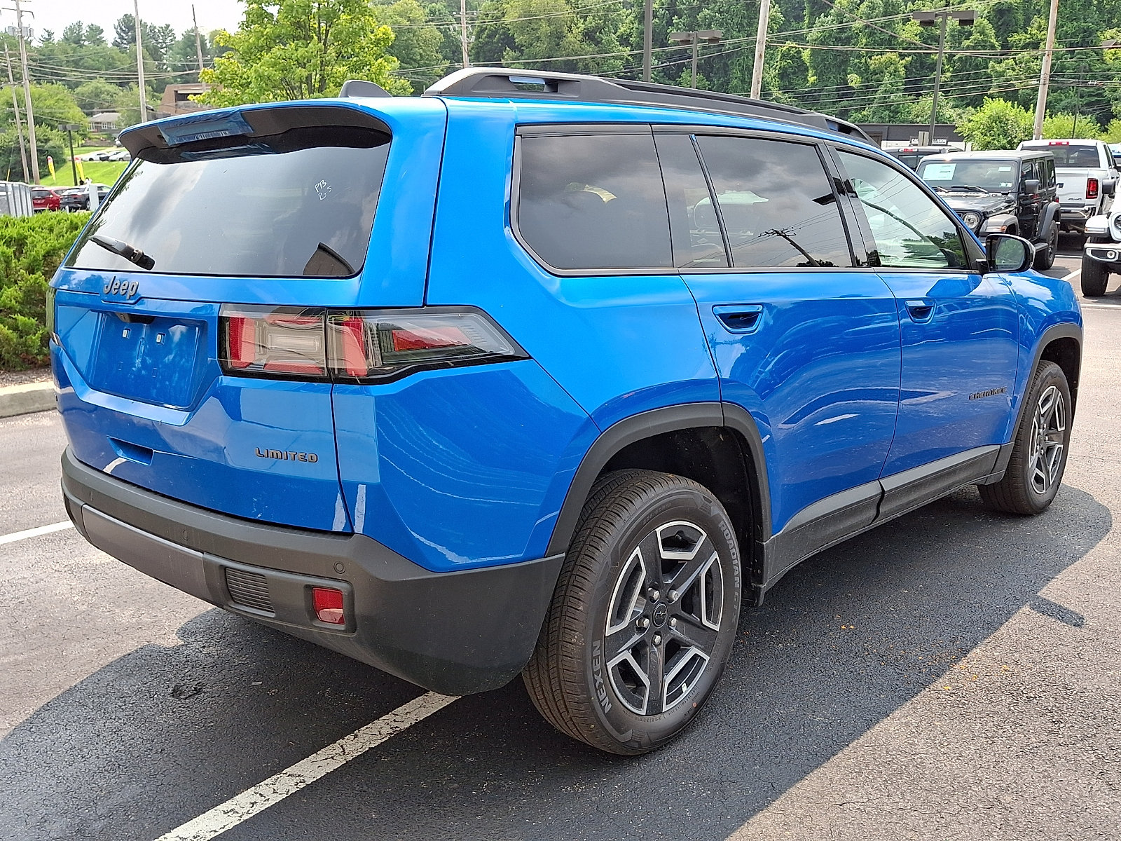New 2026 Jeep Cherokee Limited AWD/4WD image 3