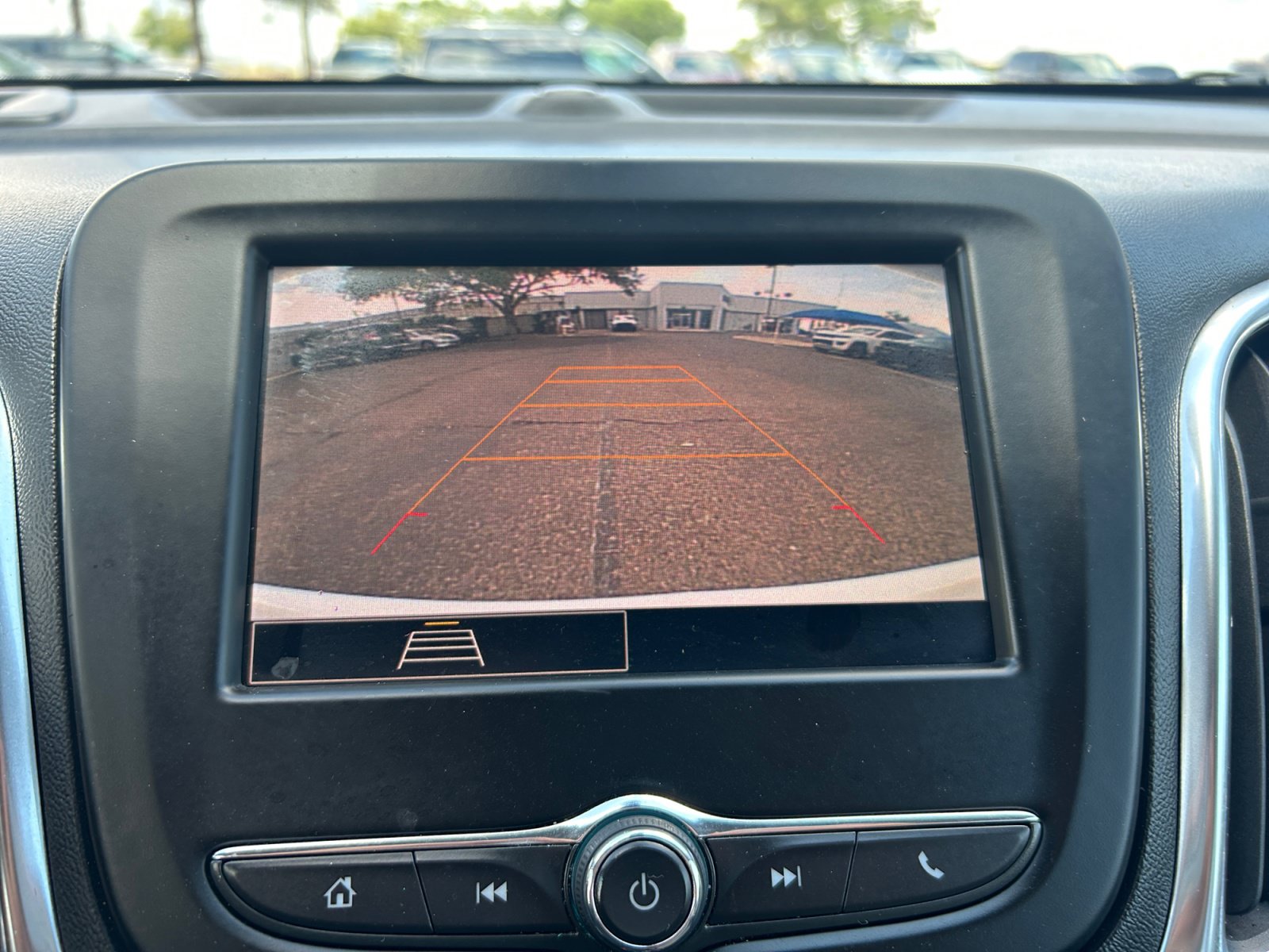Used 2022 Chevrolet Equinox LT FWD image 27