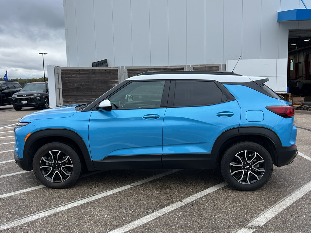 Used 2025 Chevrolet TrailBlazer ACTIV w/ Convenience Package image 2