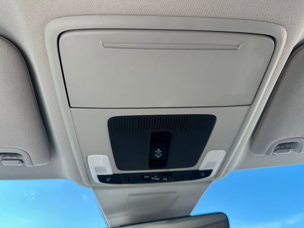 Used 2023 Honda Civic Touring image 31