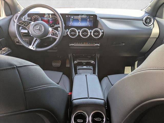 Used 2025 Mercedes-Benz GLA 250 image 18