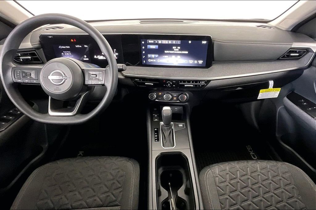 Certified 2025 Nissan Kicks SV image 21