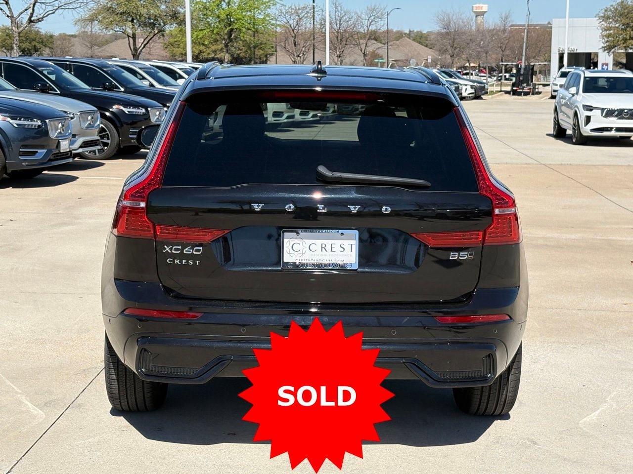 Certified 2025 Volvo XC60 B5 Plus image 8