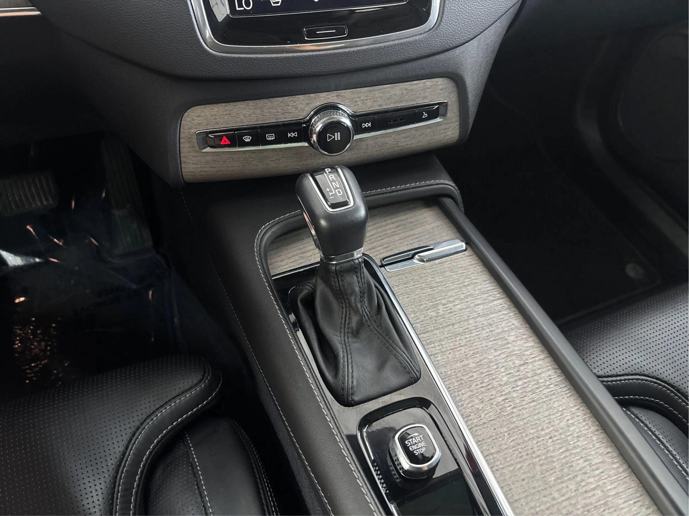 Used 2022 Volvo XC90 T6 Inscription w/ Advanced Package AWD/4WD image 47
