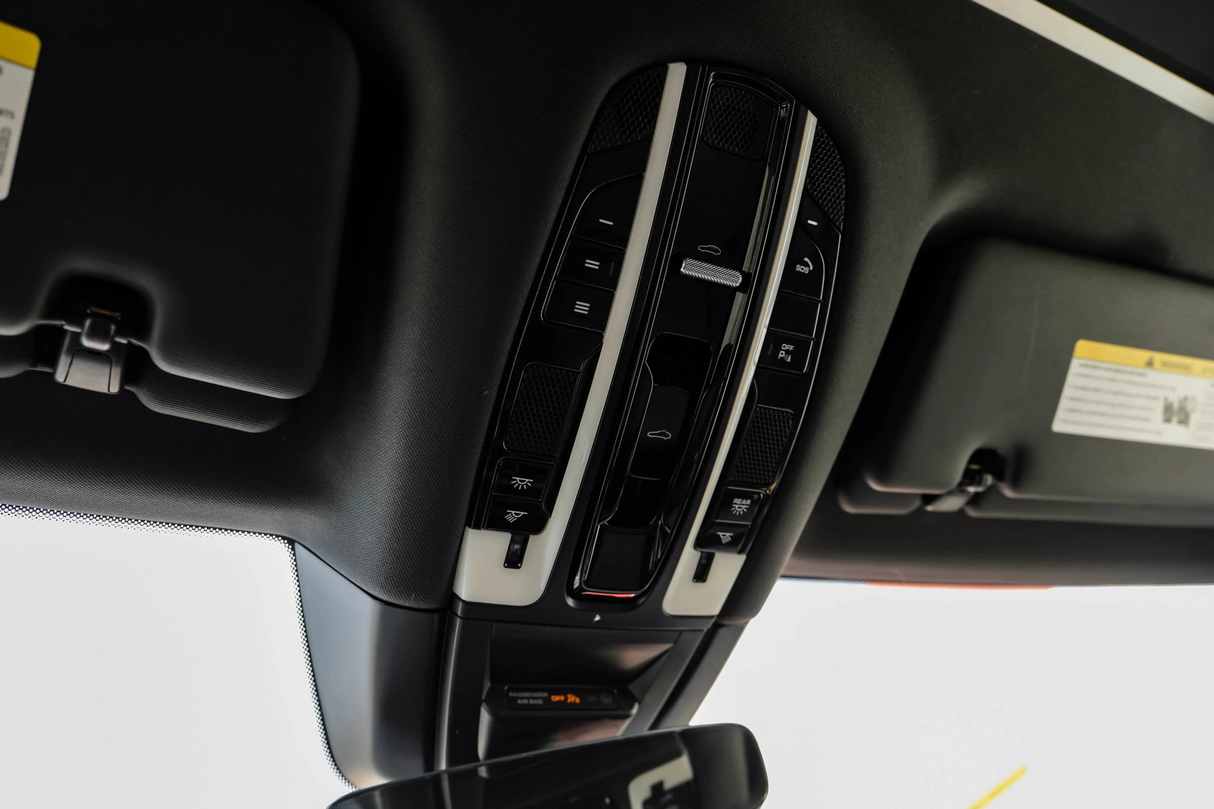 Used 2021 Porsche Cayenne S AWD/4WD image 24