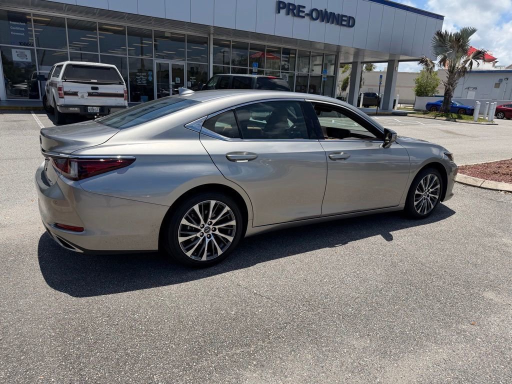 Used 2021 Lexus ES 350 w/ Premium Package FWD image 3