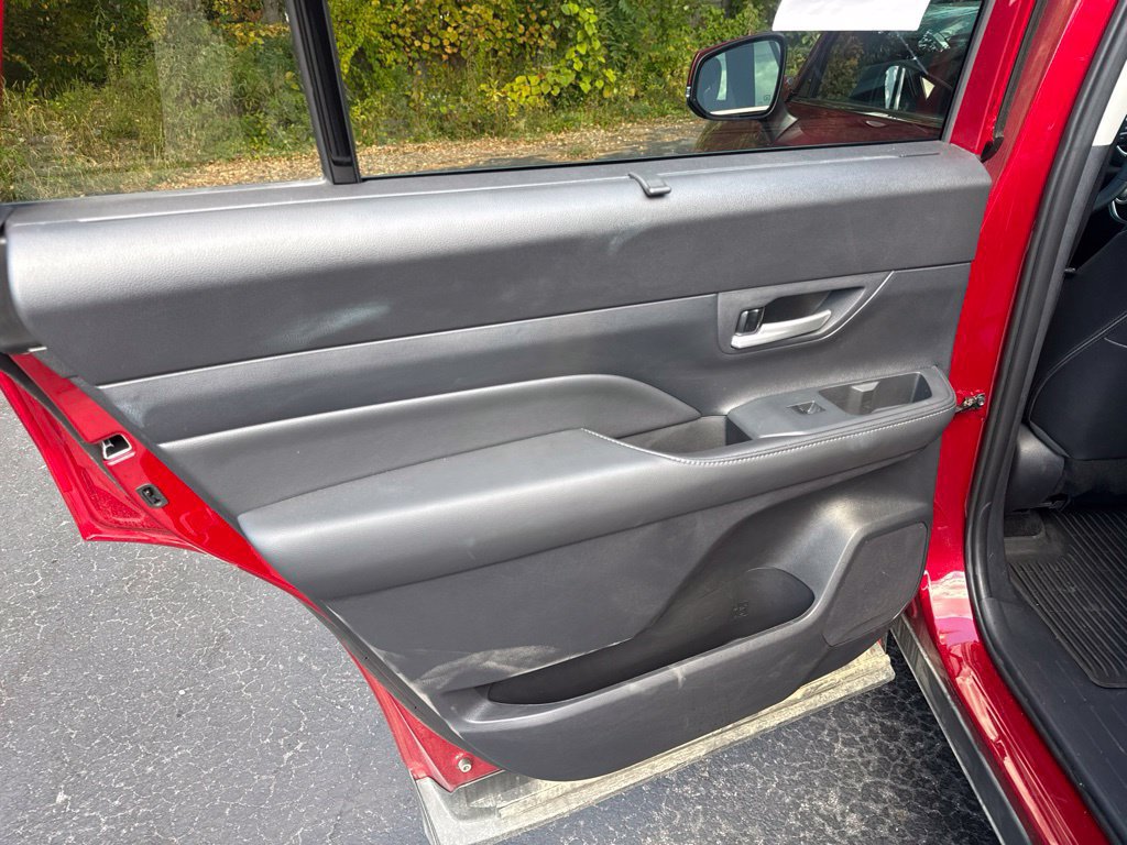 Used 2026 Toyota Grand Highlander AWD image 14