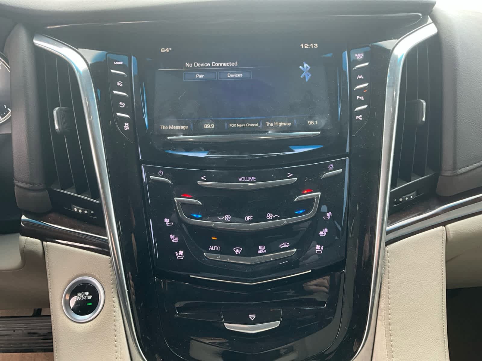 Used 2017 Cadillac Escalade Premium Luxury AWD/4WD image 20