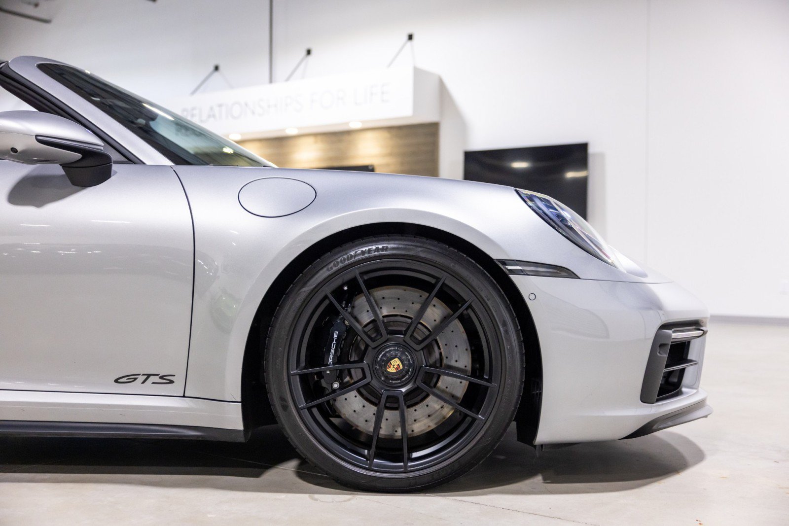 Used 2022 Porsche 911 Cabriolet image 21