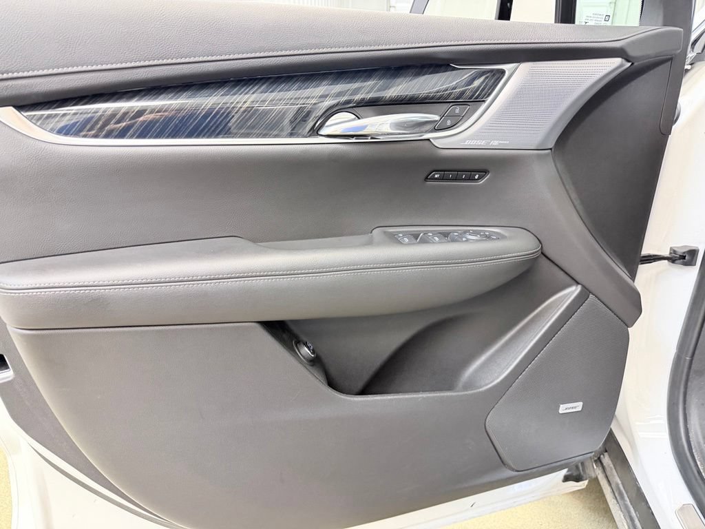 Used 2021 Cadillac XT6 Premium Luxury AWD/4WD image 8