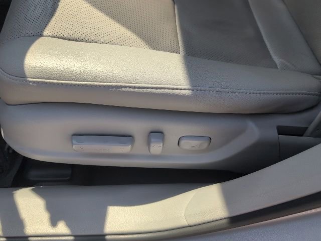 Used 2018 Acura RDX AWD w/ Advance Package image 21