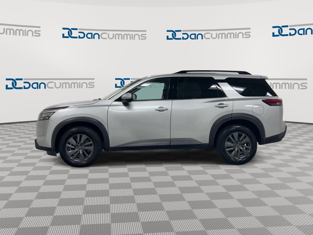 Used 2023 Nissan Pathfinder SV FWD image 5
