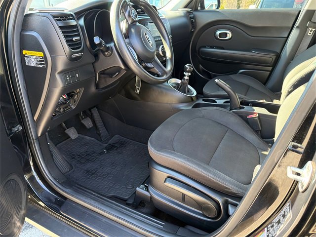 Used 2017 Kia Soul image 9