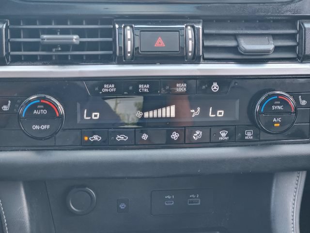 Used 2022 Nissan Pathfinder SL w/ SL Premium Package FWD image 18