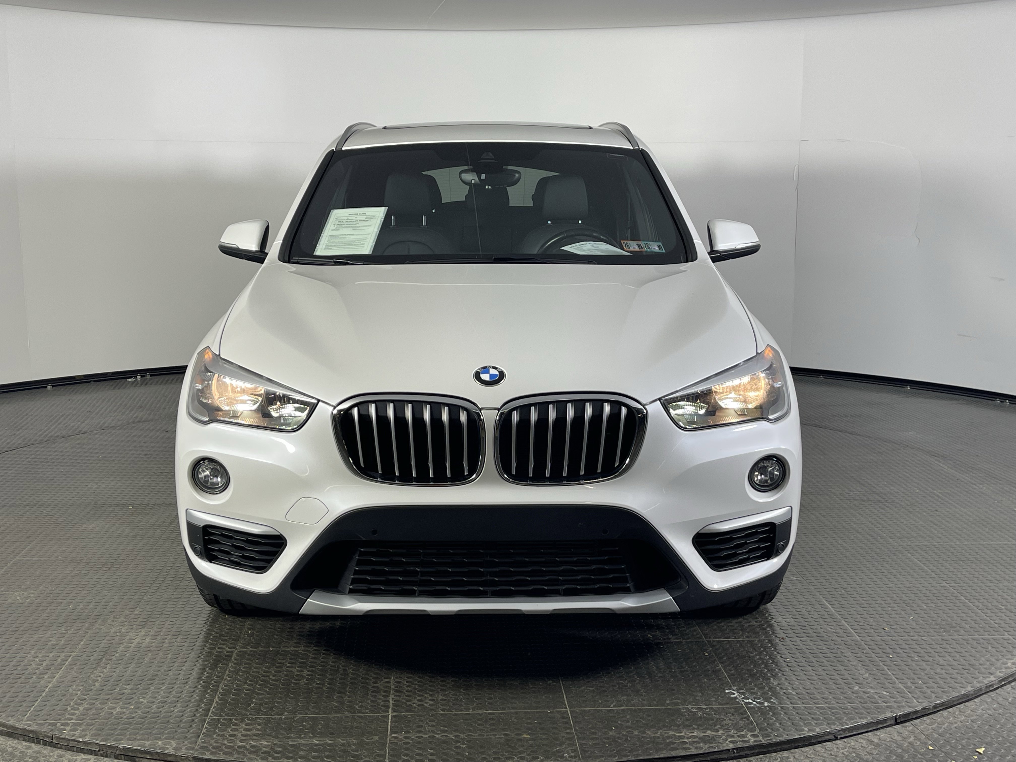 Used 2019 BMW X1 xDrive28i w/ Convenience Package image 3