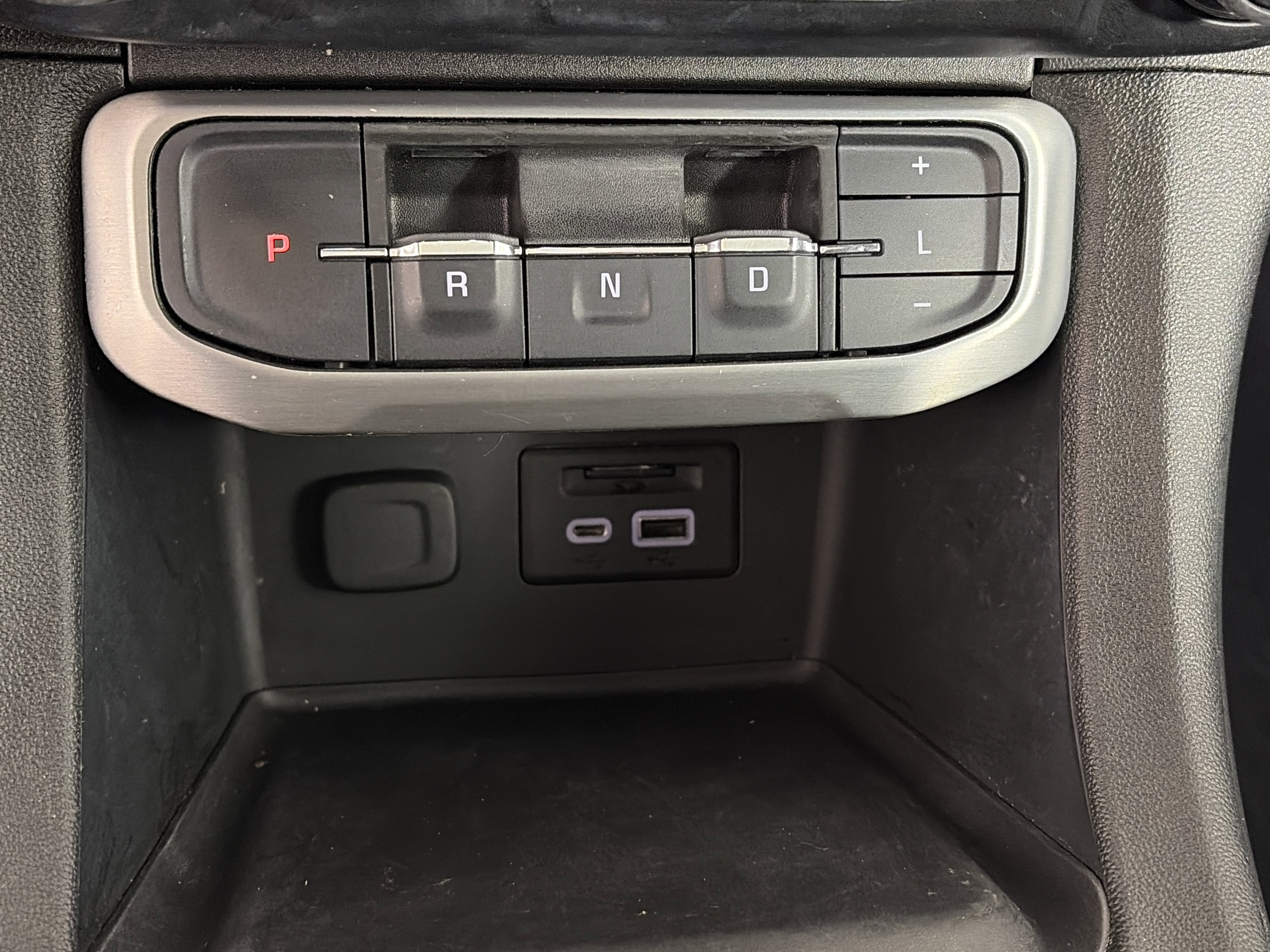 Used 2023 GMC Acadia SLT w/ Preferred Package image 29