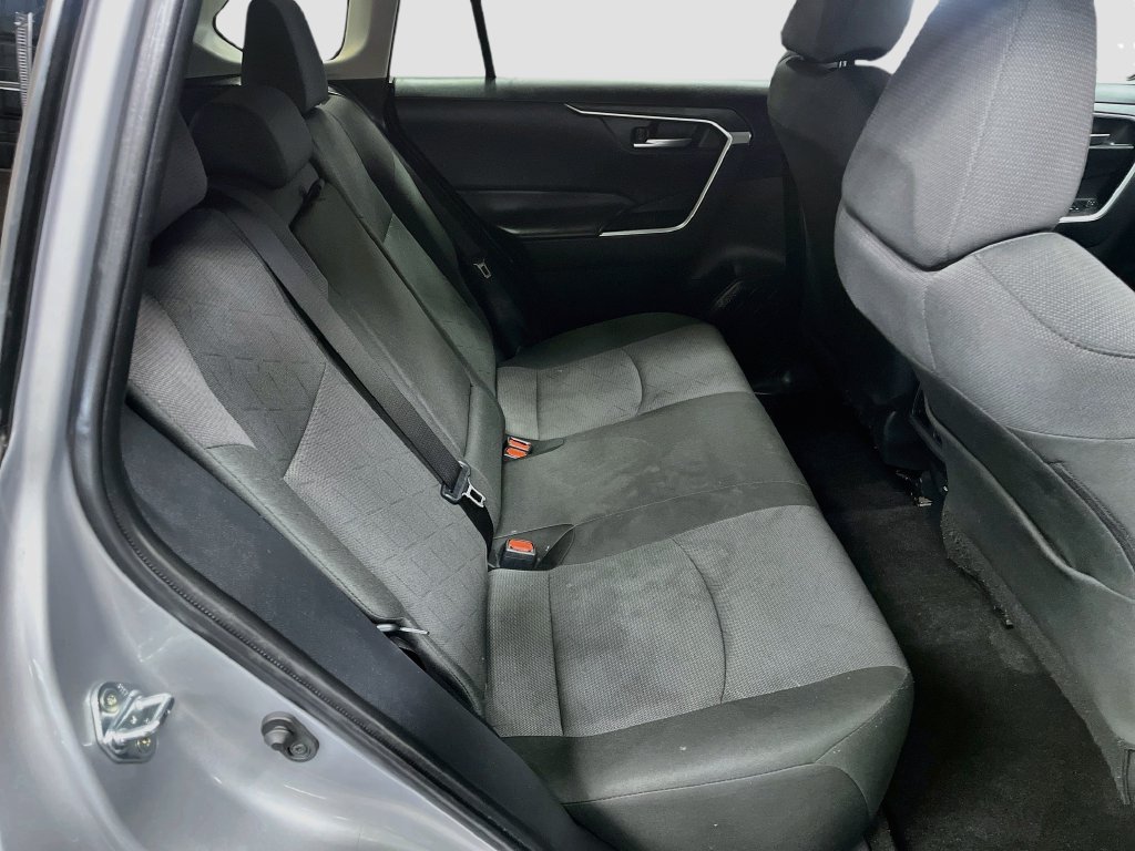 Used 2025 Toyota RAV4 XLE AWD/4WD image 26