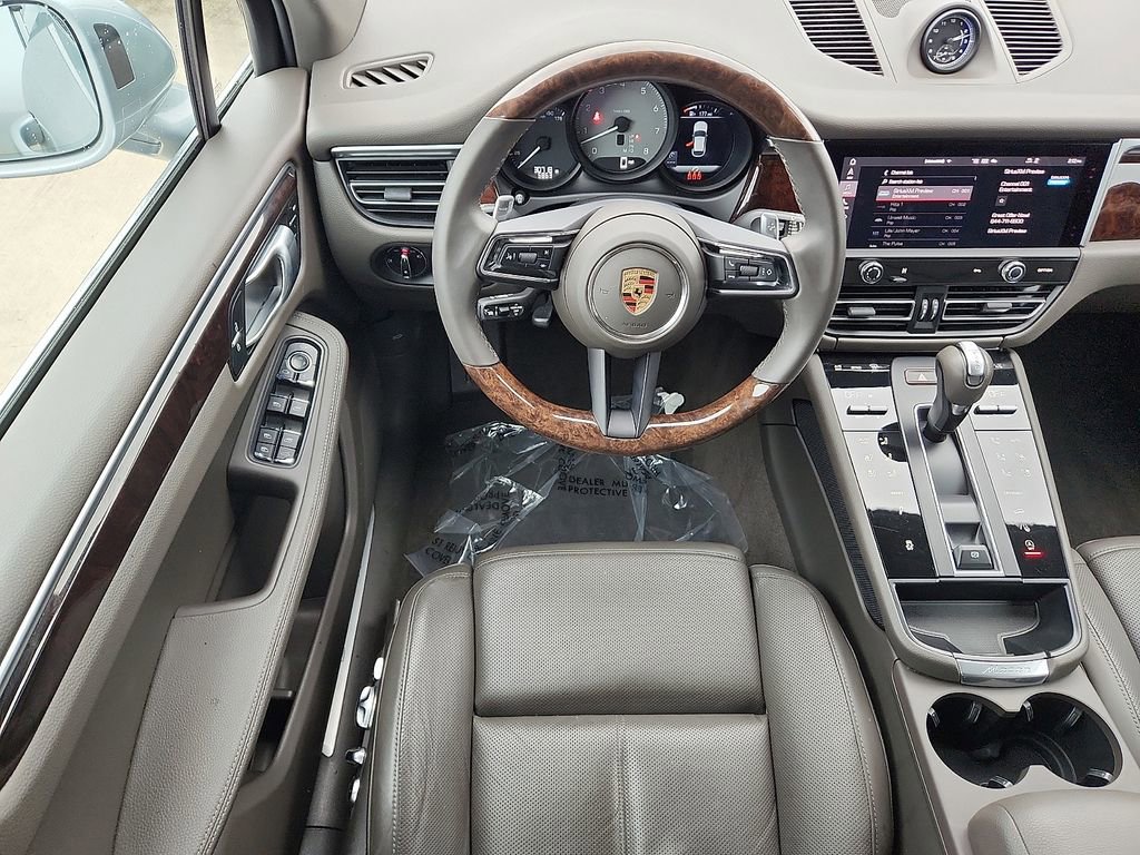 Certified 2023 Porsche Macan S image 12