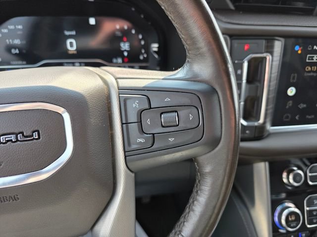 Used 2022 GMC Yukon XL Denali w/ Denali Premium Package image 12