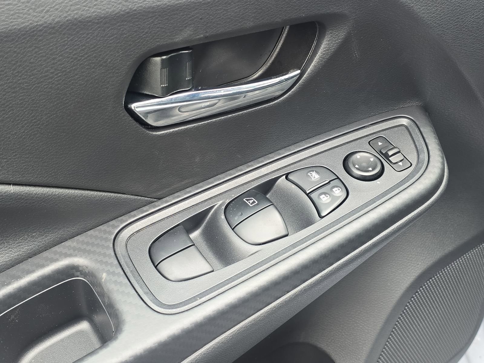 New 2025 Nissan Versa SV w/ Trunk Package image 14