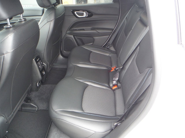 New 2026 Jeep Compass Latitude AWD/4WD image 38