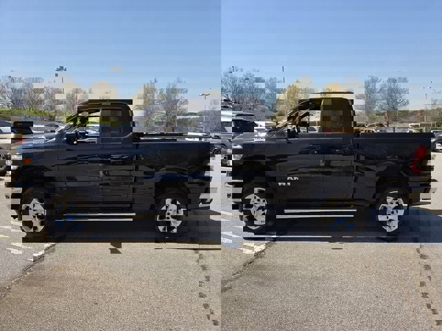 Used 2022 RAM 1500 Lone Star image 3