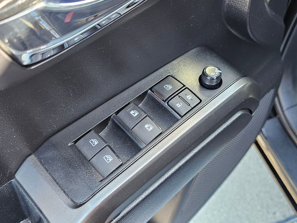 Used 2020 Toyota Tacoma TRD Off-Road w/ Technology Package image 18