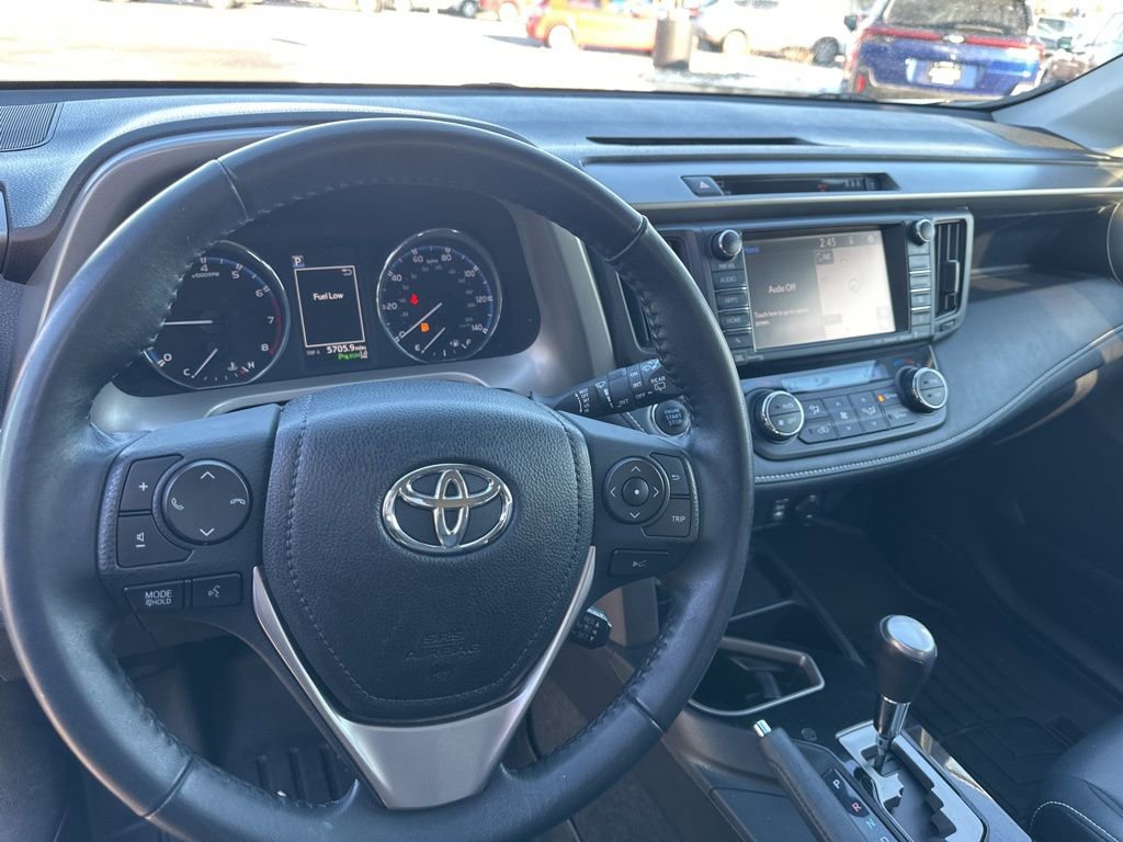 Used 2018 Toyota RAV4 Limited w/ Advanced Technology Package image 12