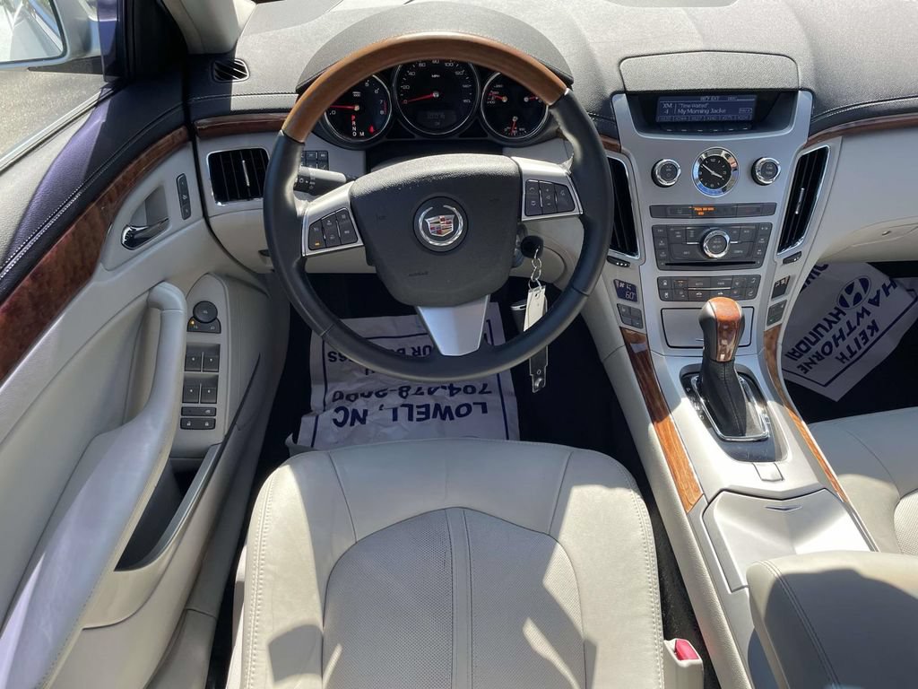 Used 2010 Cadillac CTS Luxury RWD image 11