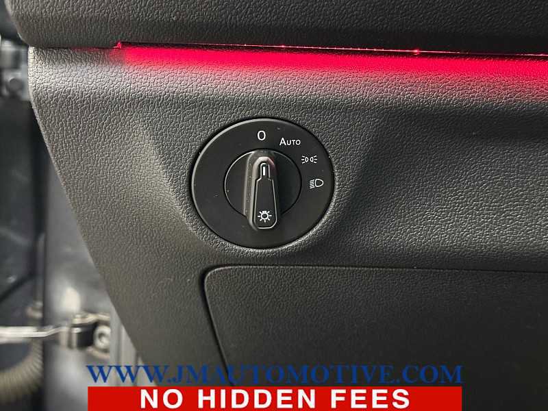 Used 2019 Volkswagen Jetta SEL image 38