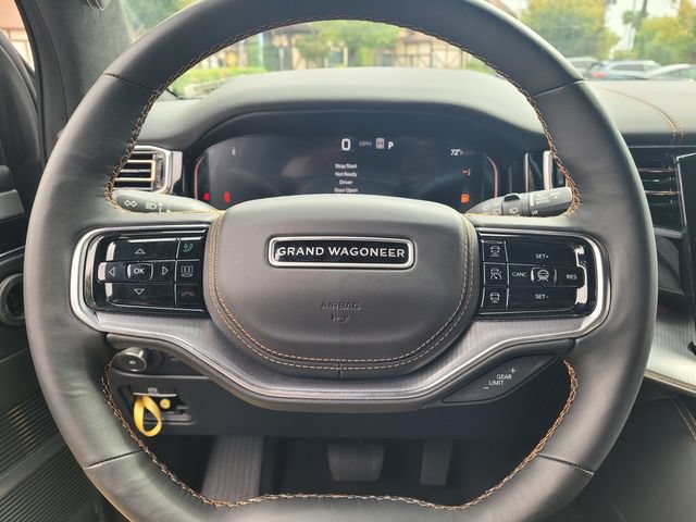 New 2023 Jeep Grand Wagoneer Series III AWD/4WD image 12