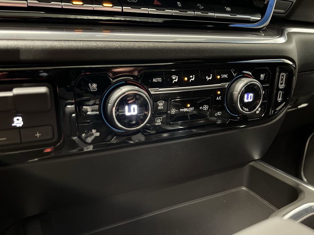 New 2026 Chevrolet Silverado 1500 High Country w/ Technology Package image 18