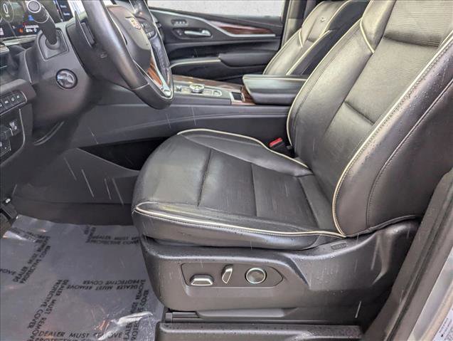 Used 2021 Cadillac Escalade ESV Premium Luxury w/ Driver Assist Tech Package image 16