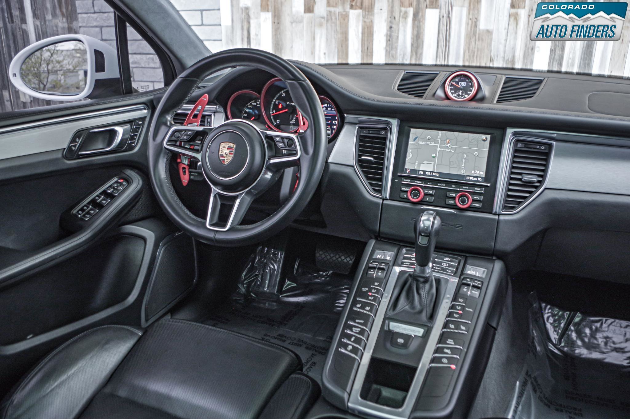 Used 2015 Porsche Macan Turbo image 16