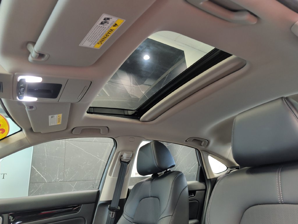 Used 2024 Honda Civic Touring image 25