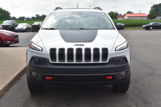 Used 2017 Jeep Cherokee Trailhawk w/ Comfort & Convenience Group AWD/4WD image 15