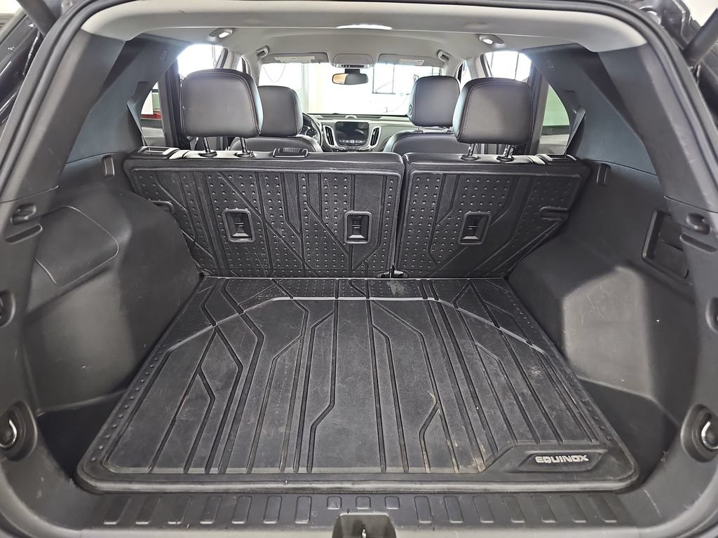 Used 2022 Chevrolet Equinox Premier AWD/4WD image 12