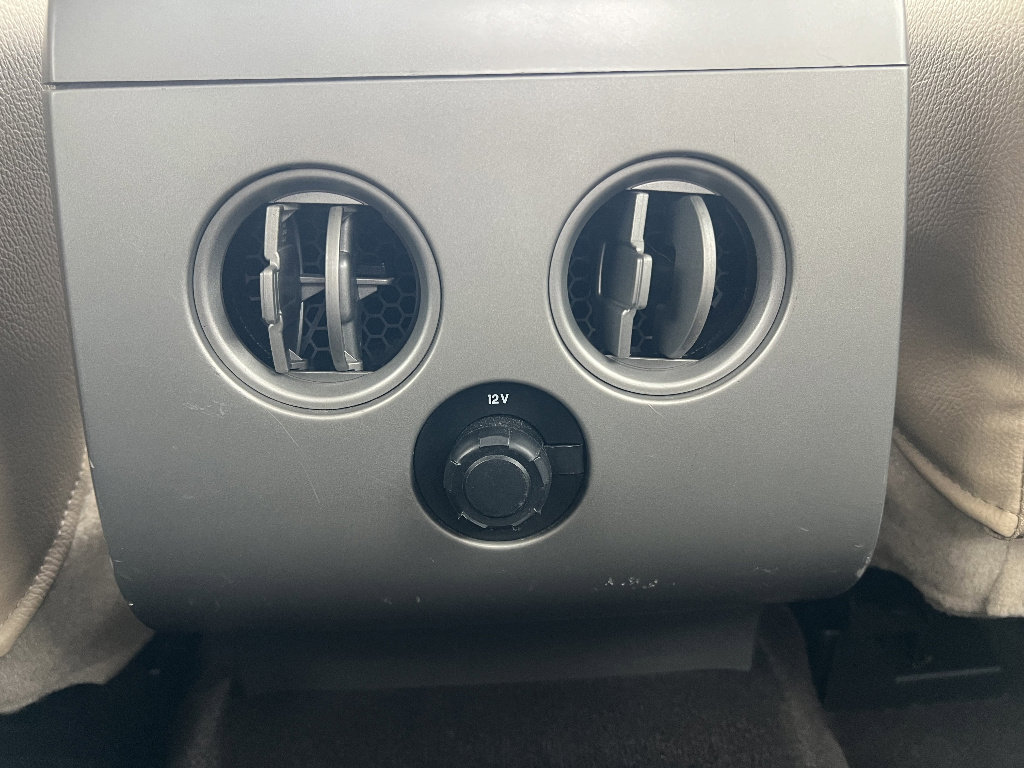 Used 2010 Ford F150 Lariat image 34