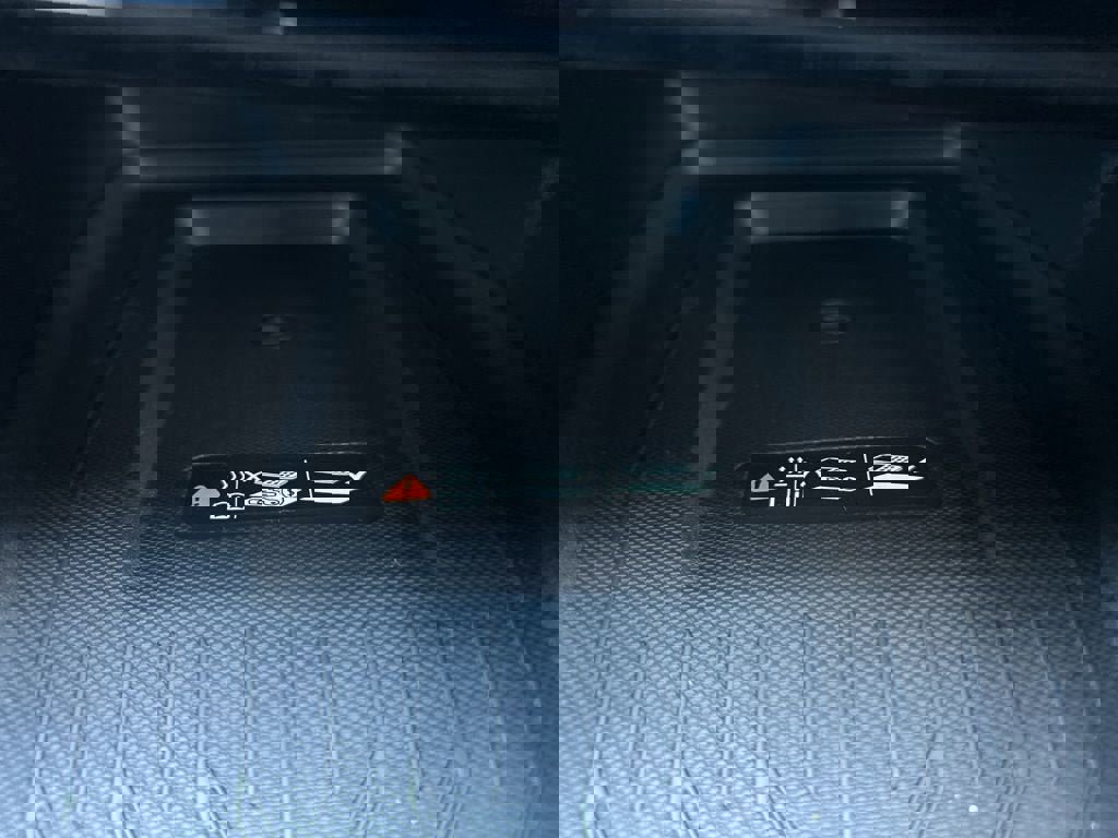 New 2026 Chevrolet Equinox EV LT image 13