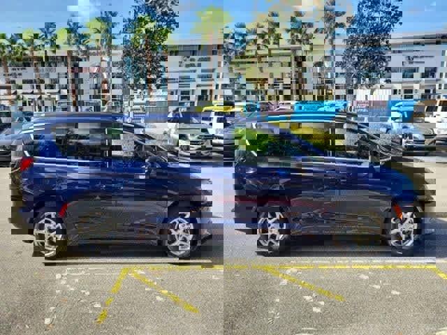 Used 2020 Chrysler Voyager Lxi FWD image 6