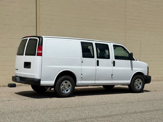 Used 2007 Chevrolet Express 1500 RWD image 14