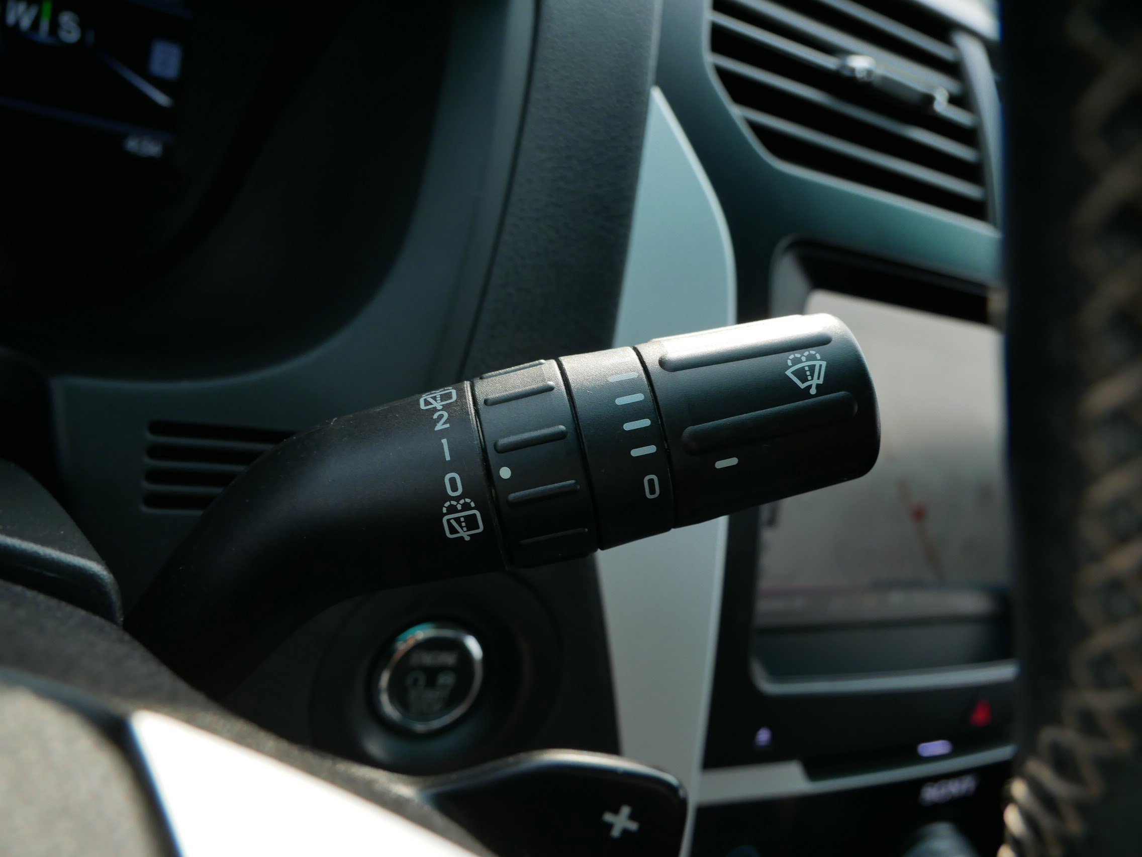 Used 2015 Ford Explorer Sport w/ Equipment Group 401A image 29