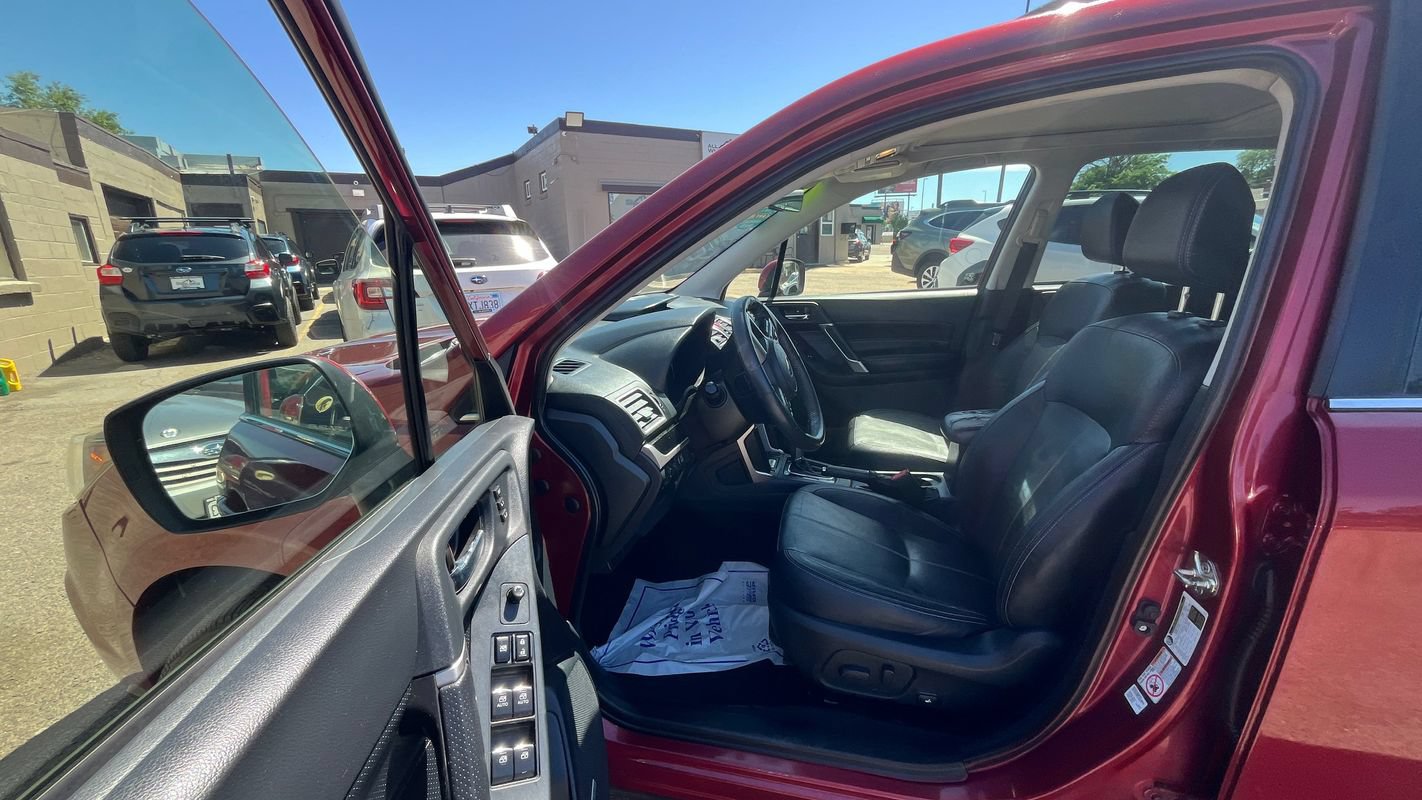 Used 2017 Subaru Forester 2.5i Touring AWD/4WD image 20