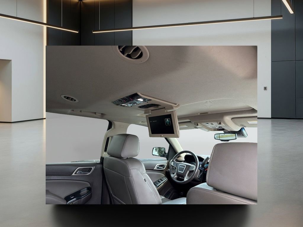 Used 2019 GMC Yukon Denali w/ Denali Ultimate Package RWD image 16