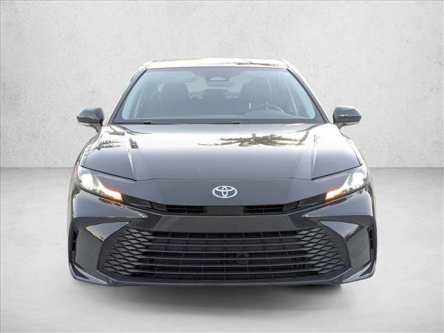 Used 2025 Toyota Camry LE image 2