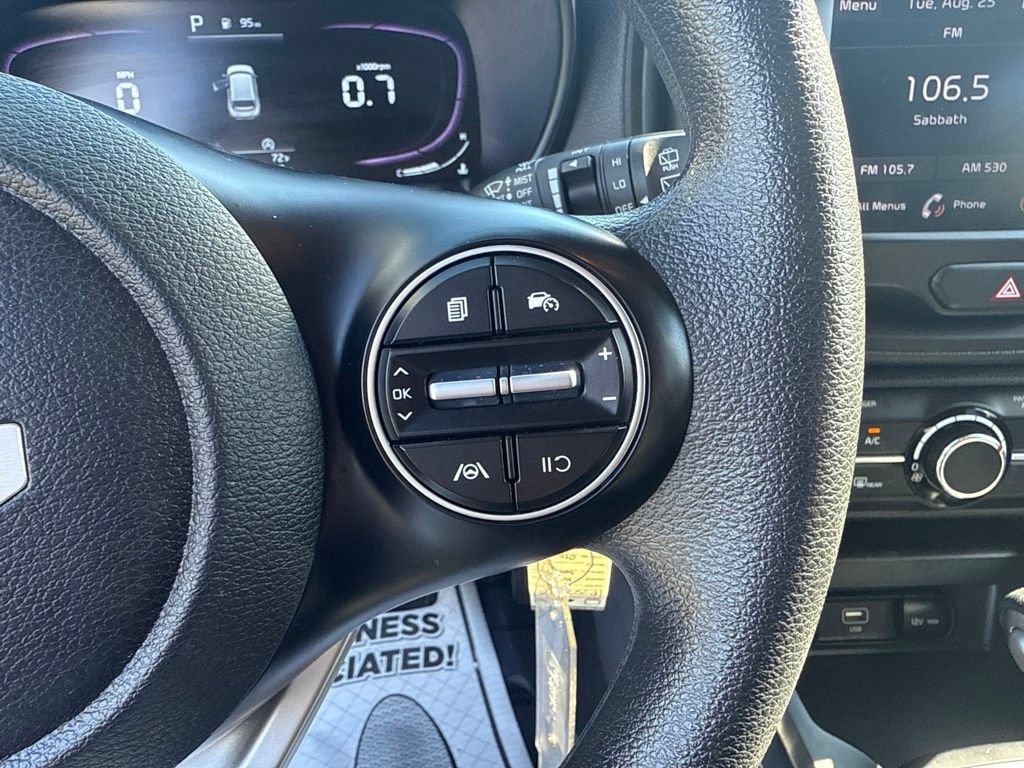Used 2023 Kia Soul LX FWD image 27